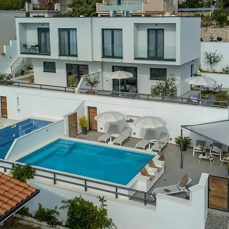 Lola, Sea On A Palm! Heated Pool ヴィラ