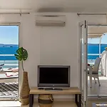 Willa Lola, Sea On A Palm! Heated Pool Trogir