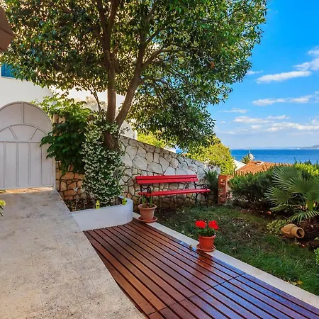 Lola, Sea On A Palm! Heated Pool Villa
